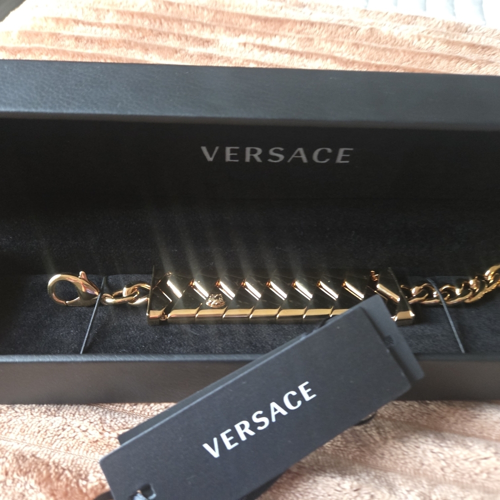 Authentic Versace Medusa Bond Bracelet LIKE NEW - Picture 4 of 15